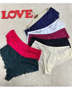 Женские трусики. В упаковке 6шт один размер разные цвета