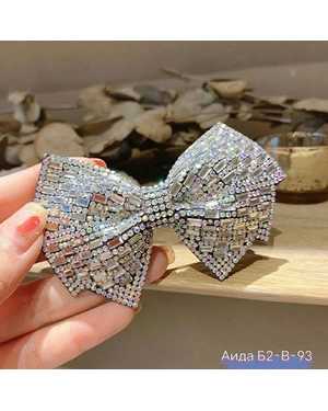 заколка для волос со стразами и блестками
