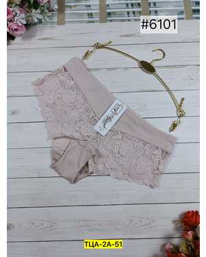 Женские трусики. В упаковке 6шт один размер разные цвета