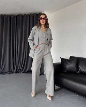 ЖЕНСКИЙ КОСТЮМ ТРОЙКА В РАЗМЕР ТКАНЬ БАРБИ