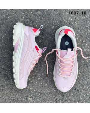 Женские кроссовки на зиму Маломерят на размер