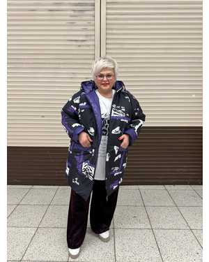 куртка Зима Наполнитель синтепон , очень лёгкая , тёплая модель