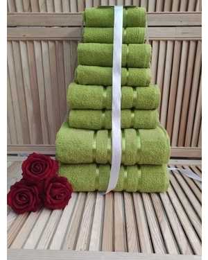 Комплект из восьми полотенец Материал: Махра Плотность: 400г/м2 Размер: 70*130- 2 шт , 50*80 - 2 шт, 30*60 - 2 шт, 30*30 - 2 шт
