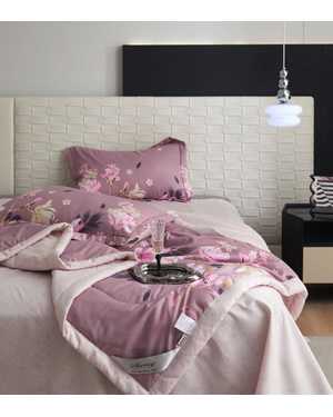 Комплект постельного белья с готовым одеялом от фирмы кендис(возможно замена на похожее)