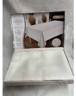 Скатерть ткань с пропиткой Размер 150 на 220см