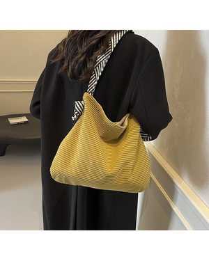 Женская сумка. Размер: 35*32*11см