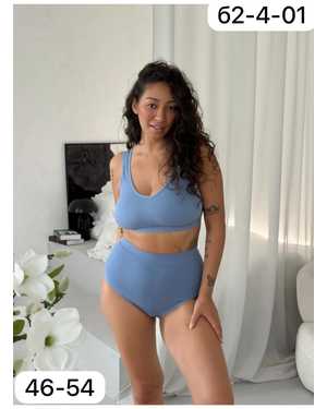 Женский комплект нижнего белья. Ткань : Хлопок