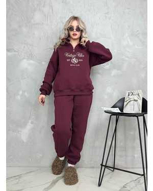 Женский костюм. Ткань трикотаж