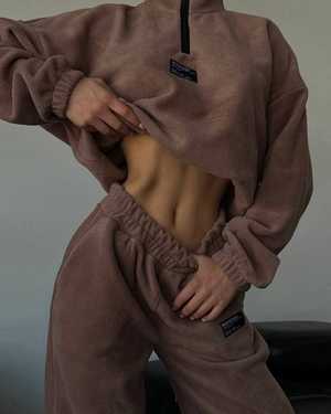 ЖЕНСКИЙ КОСТЮМ ДВОЙКА В РАЗМЕР ТКАНЬ ДВУХСТОРОНЫЙ ФЛИСС