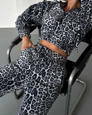 ЖЕНСКИЙ КОСТЮМ ДВОЙКА В РАЗМЕР ТКАНЬ ДВУХСТОРОНЫЙ ФЛИСС